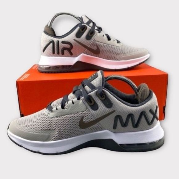 Nike Other - NEW NIKE Air Max Alpha Trainer 4 Men's Trainers Sz 9 Lace-Up Cushion